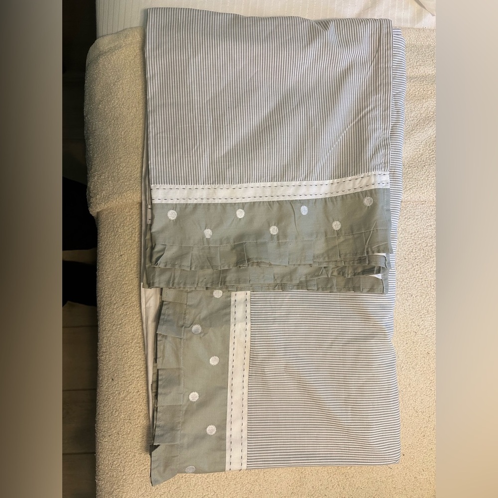Pottery Barn Kids Baby Crib Skirt Organic Gray White Polka Dot Strip Nursery NEW